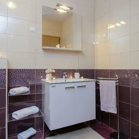 Sunrise App トロギール